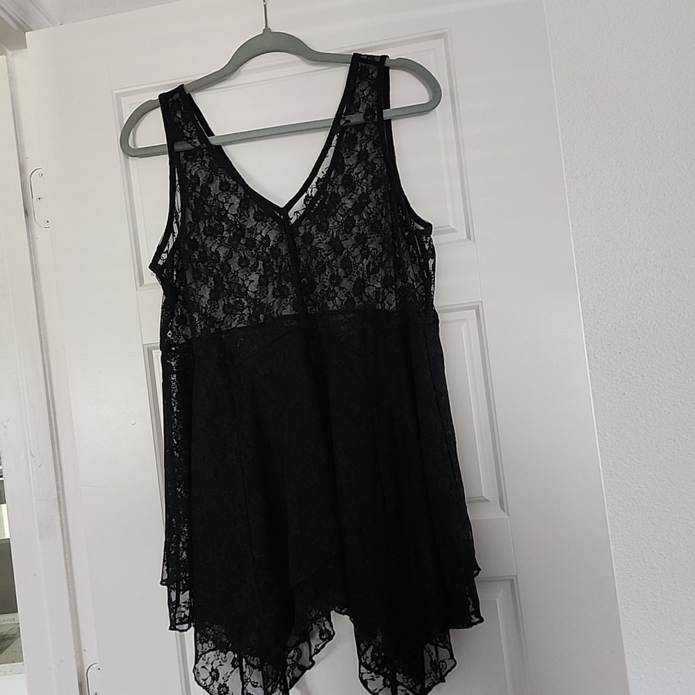 Torrid‎ Lace Sheer Mesh Black Embroidered Tank Top Size 0 Or Large Whimsy Goth - Picture 8 of 9